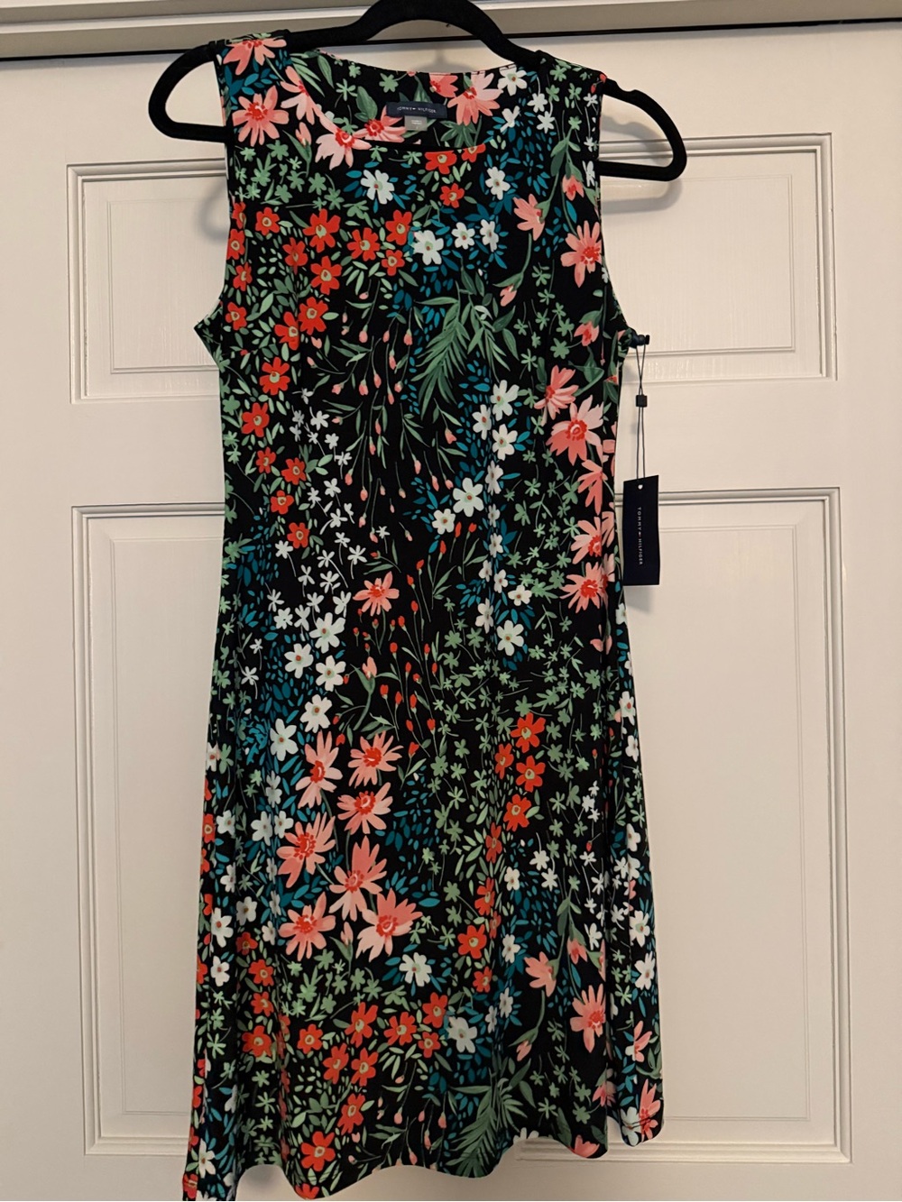 Tommy Hilfiger Floral Sleeveless Shift Dress NWT Size 4